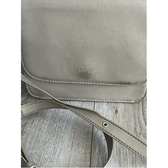 MATT & NAT Vegan Leather Crossbody Flap Over Adjustable Strap Beige Tan - Picture 2 of 8